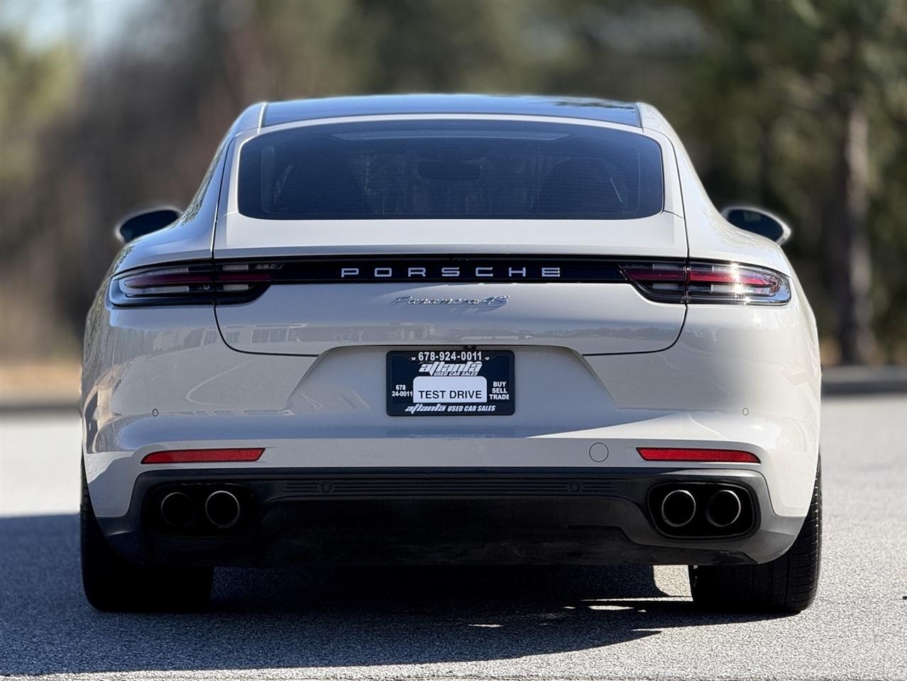 Porsche Panamera  2018