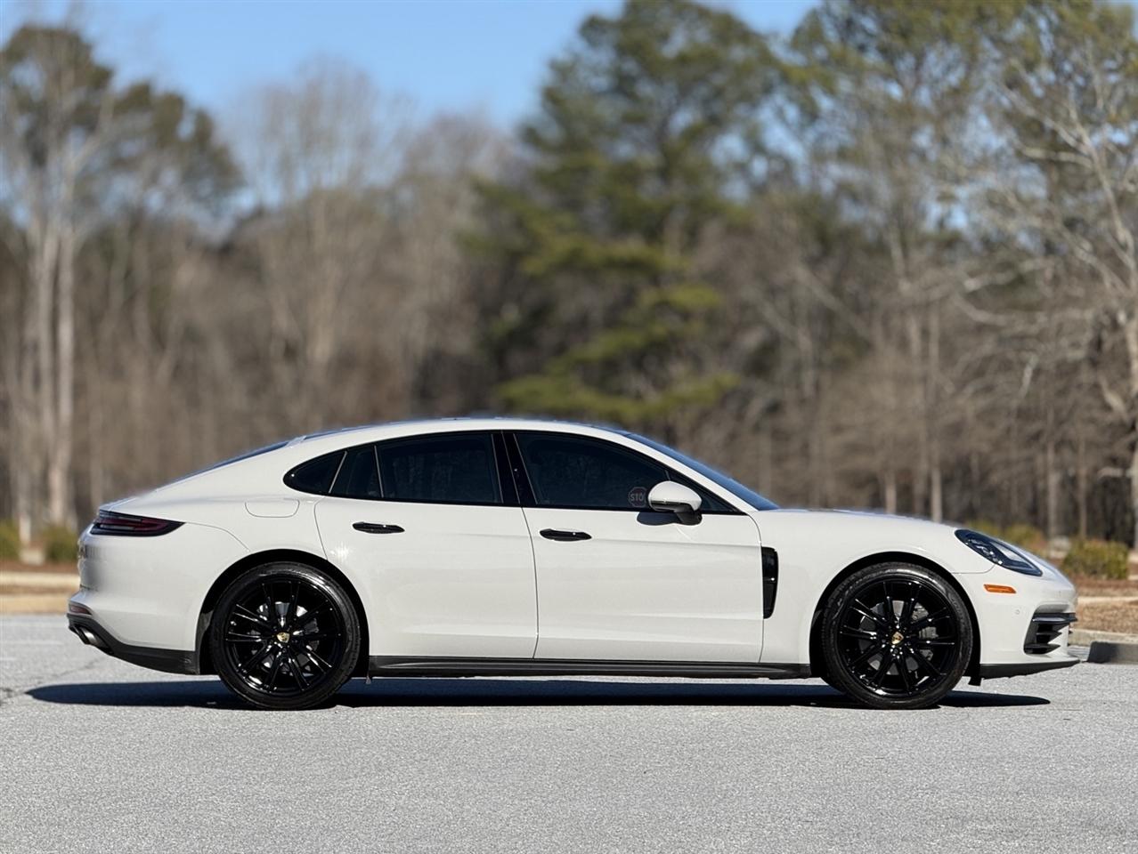 Porsche Panamera  2018