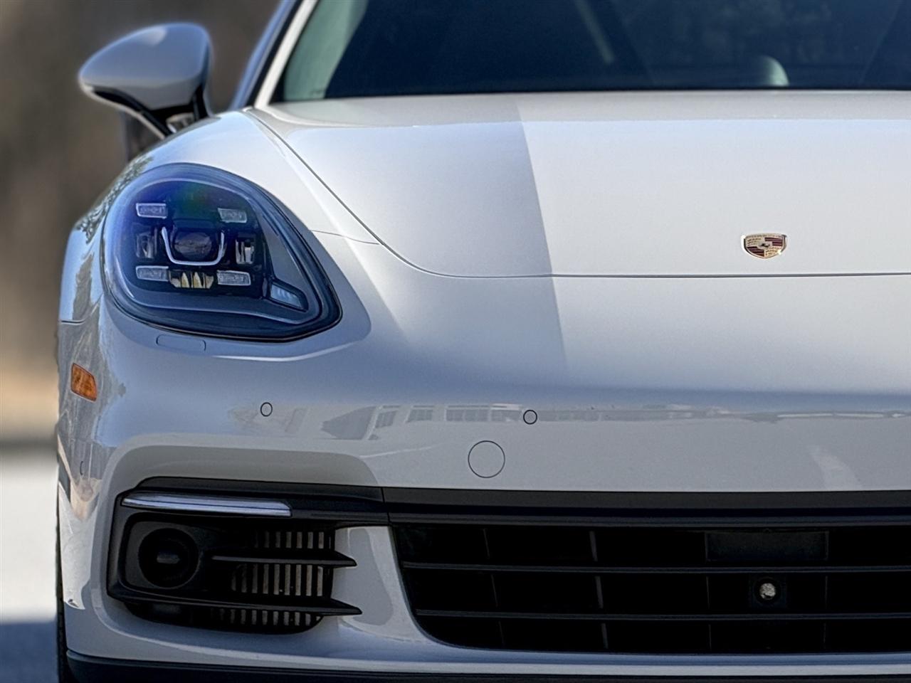 Porsche Panamera  2018