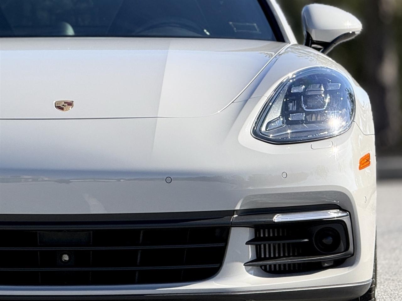 Porsche Panamera  2018
