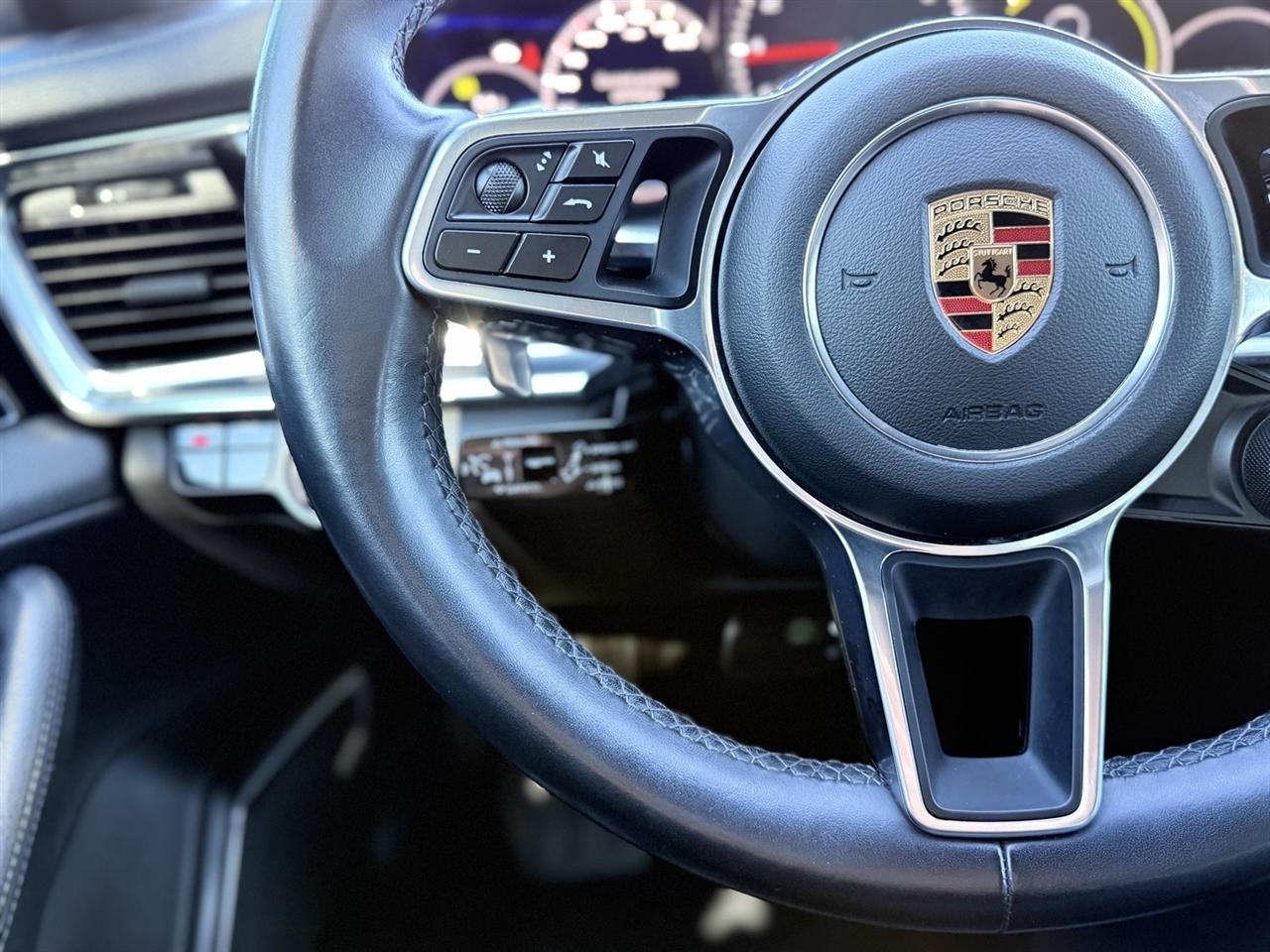 Porsche Panamera  2018