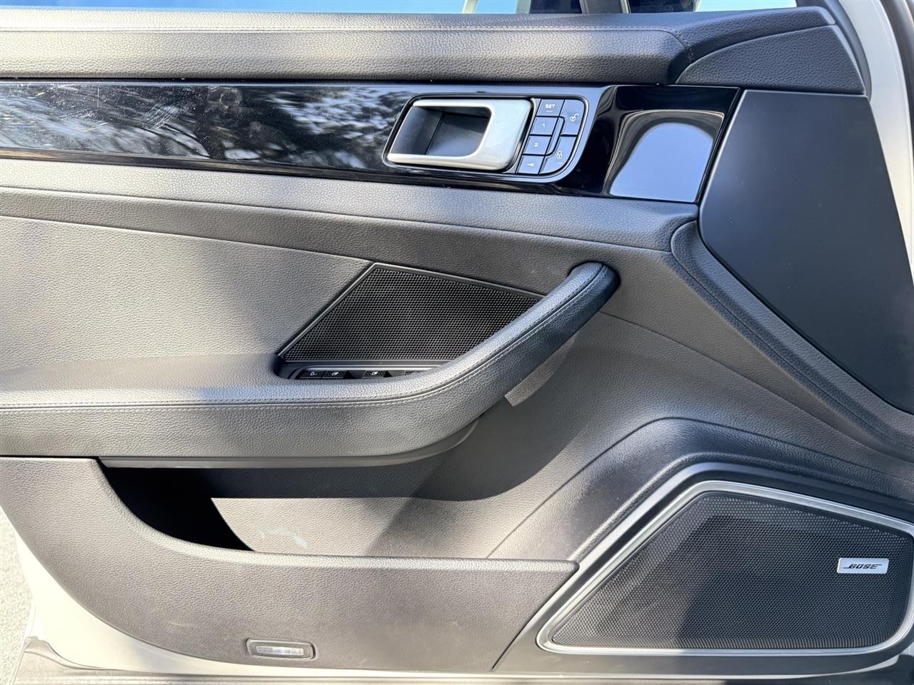 Porsche Panamera  2018