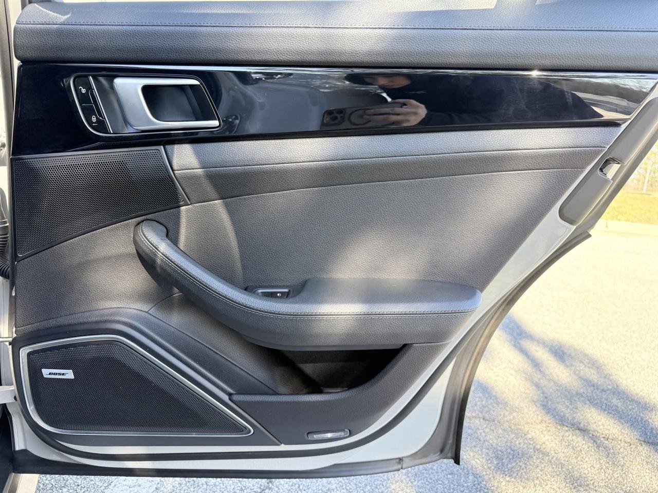 Porsche Panamera  2018