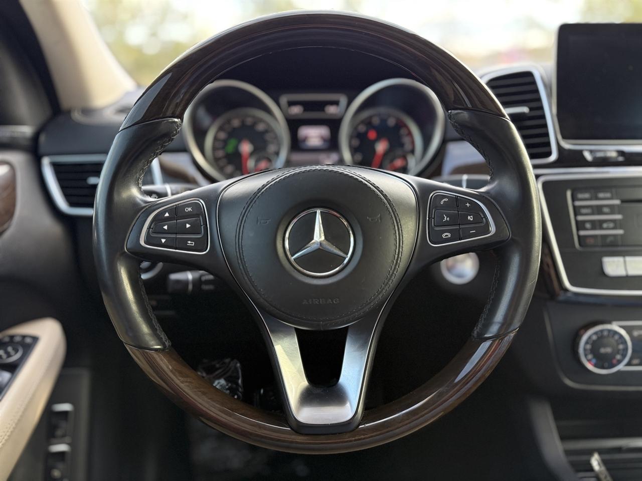 Mercedes-Benz GLS  2018