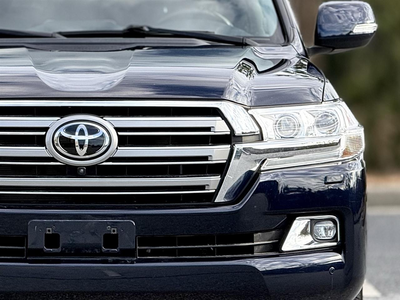 Toyota Land Cruiser  2017