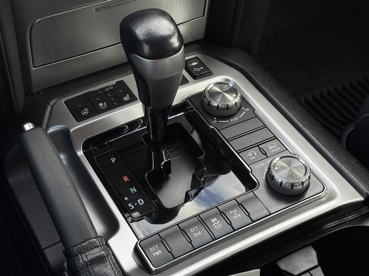 Toyota Land Cruiser  2017