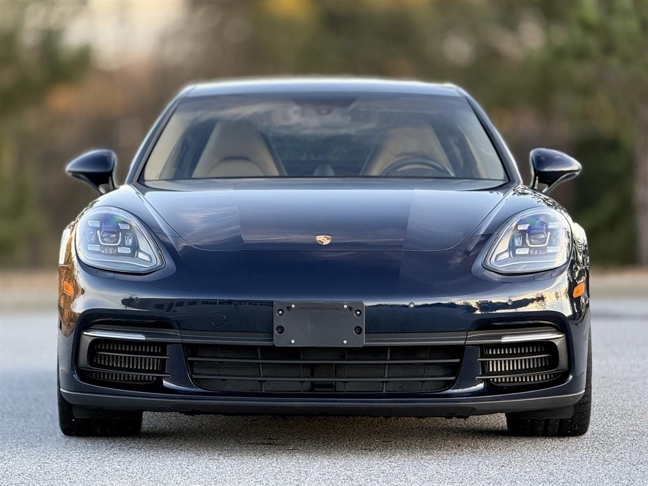 Porsche Panamera  2018