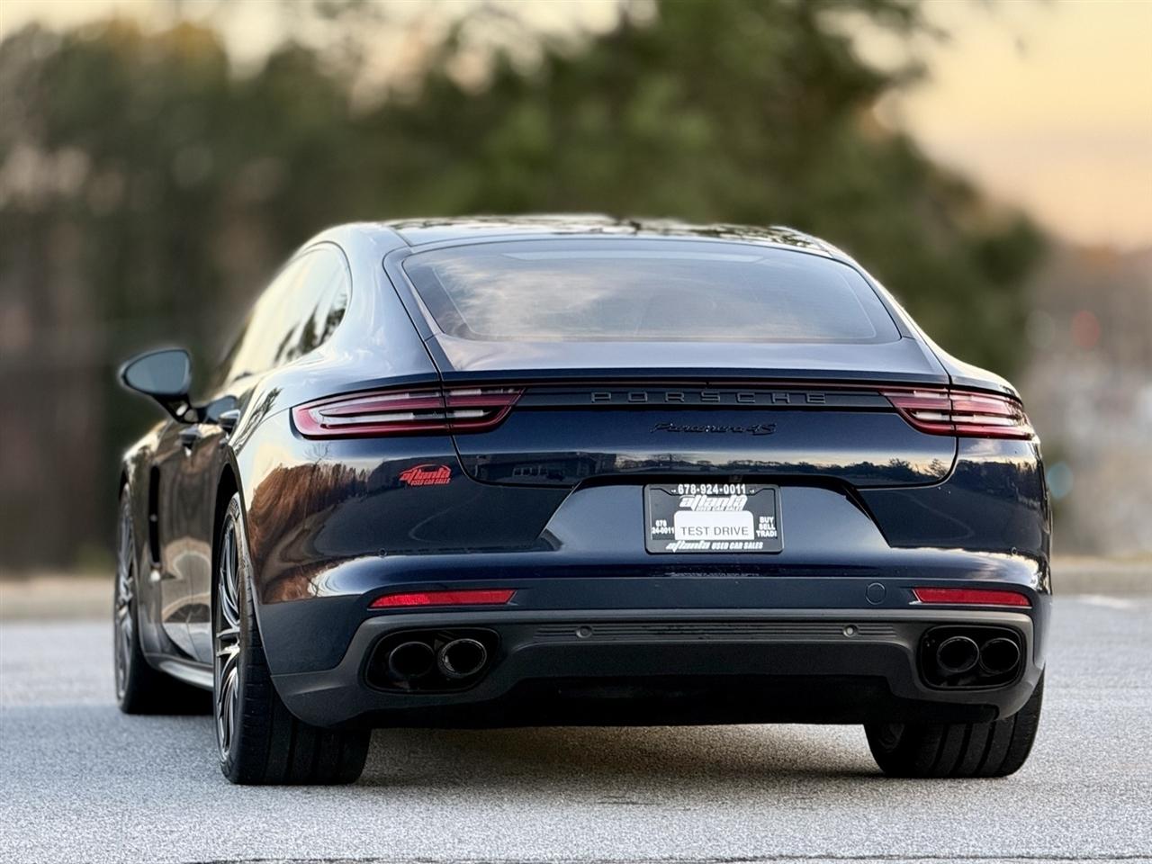 Porsche Panamera  2018