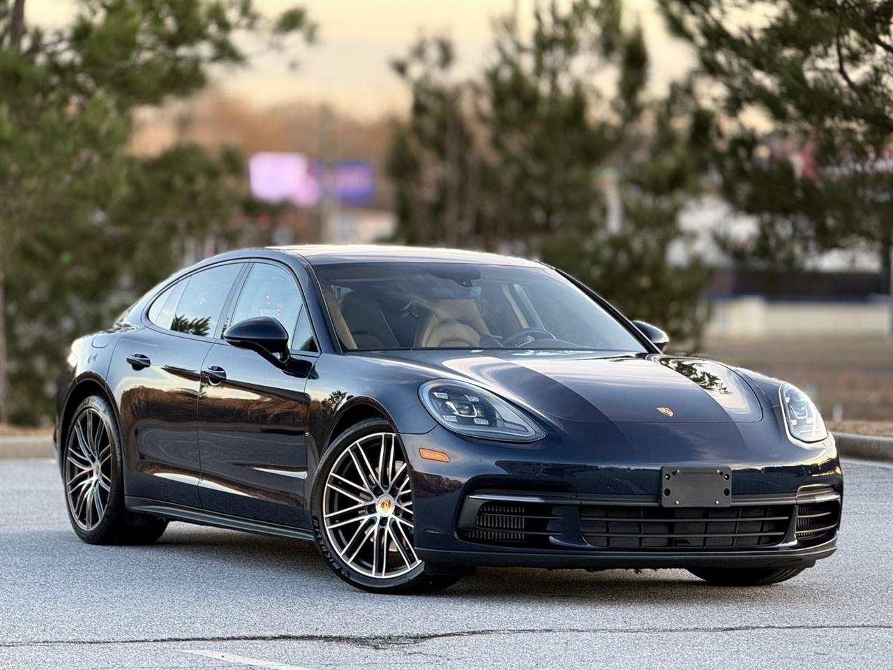 Porsche Panamera  2018