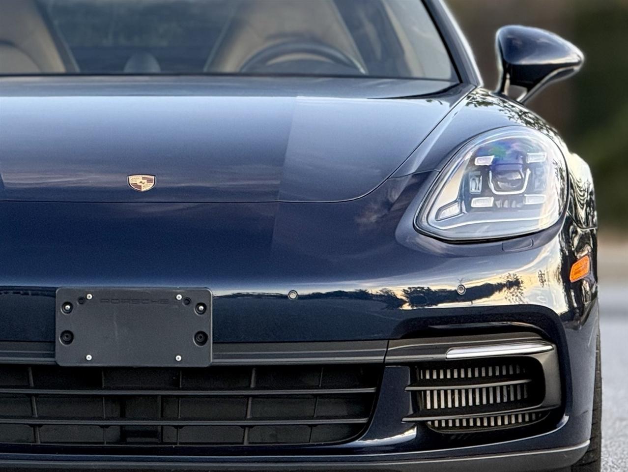 Porsche Panamera  2018