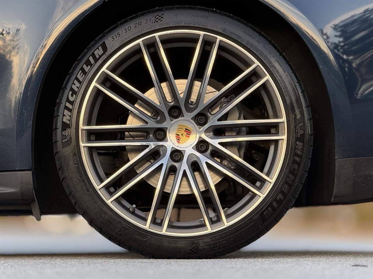 Porsche Panamera  2018