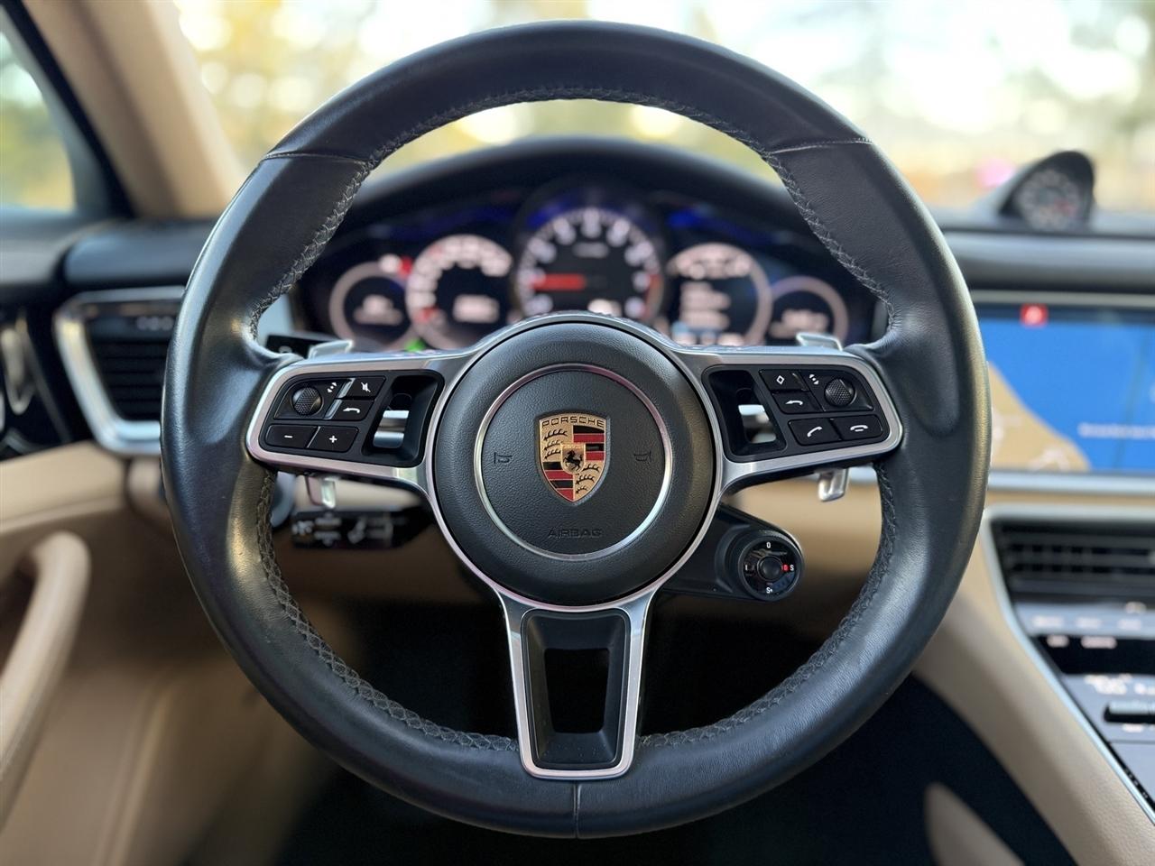 Porsche Panamera  2018