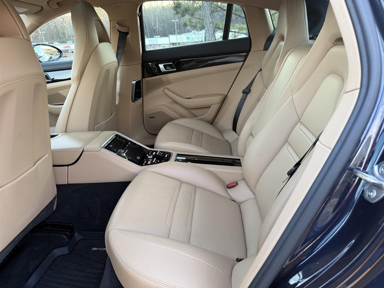 Porsche Panamera  2018