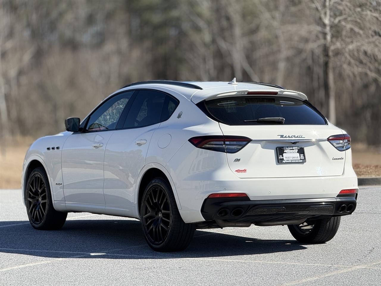 Maserati Levante  2021