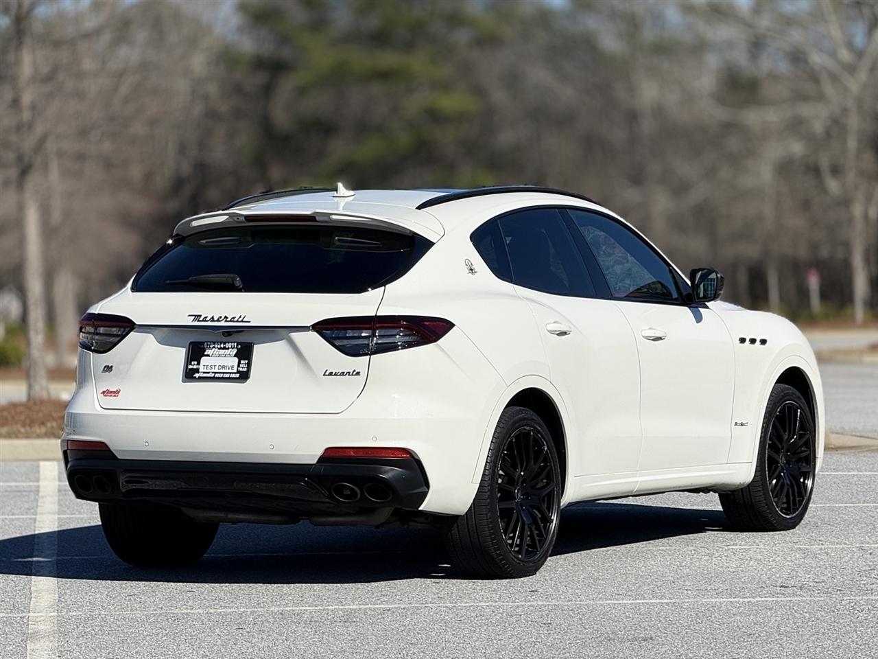 Maserati Levante  2021
