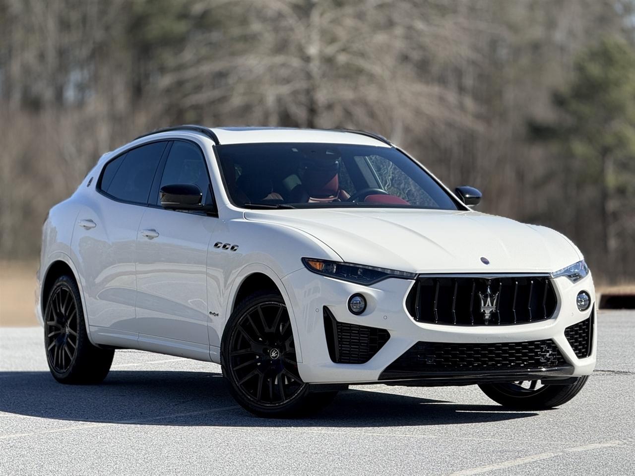 Maserati Levante  2021