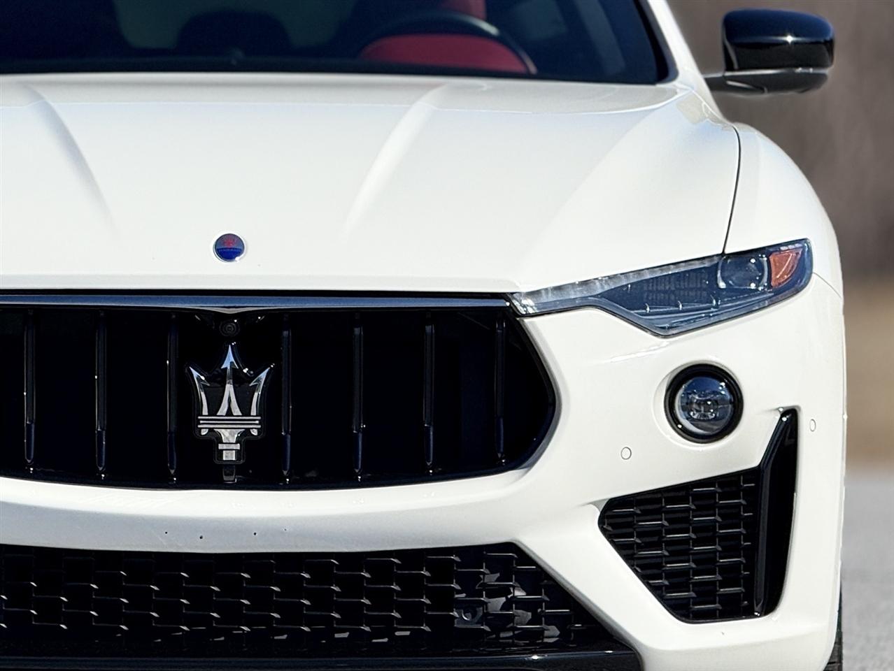 Maserati Levante  2021