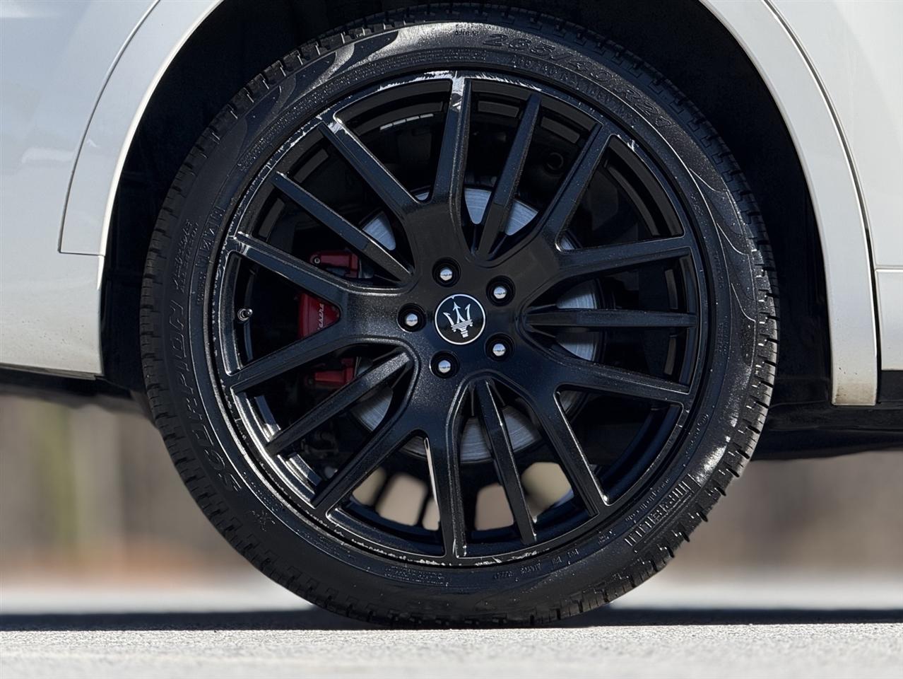 Maserati Levante  2021