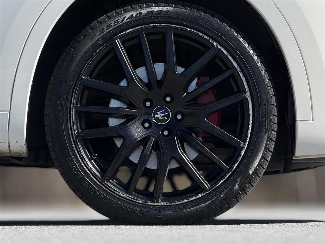 Maserati Levante  2021