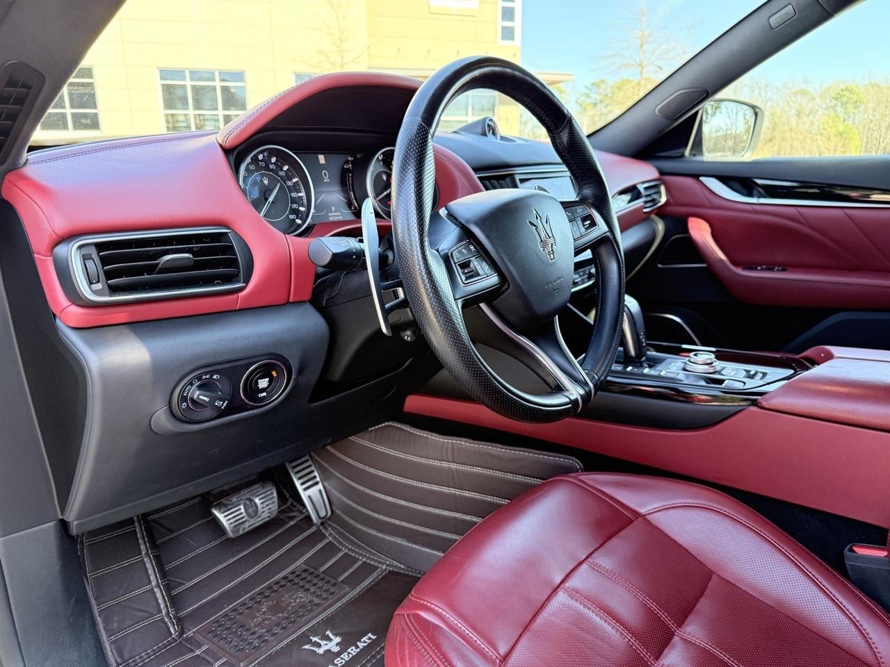 Maserati Levante  2021