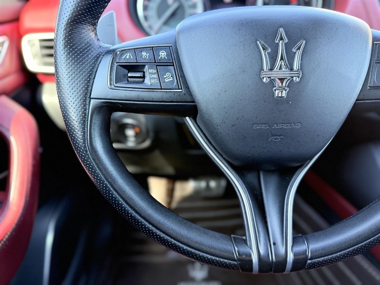 Maserati Levante  2021