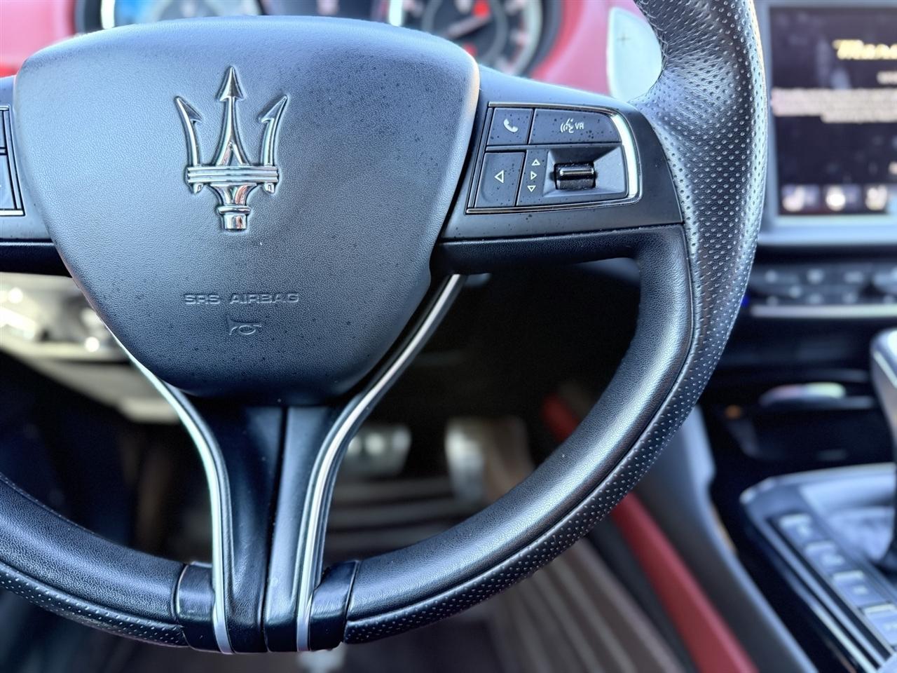 Maserati Levante  2021