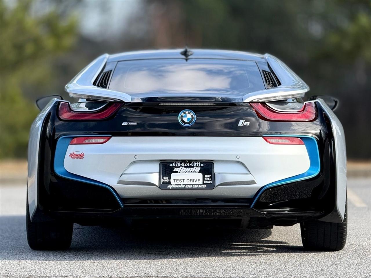 BMW i8  2015