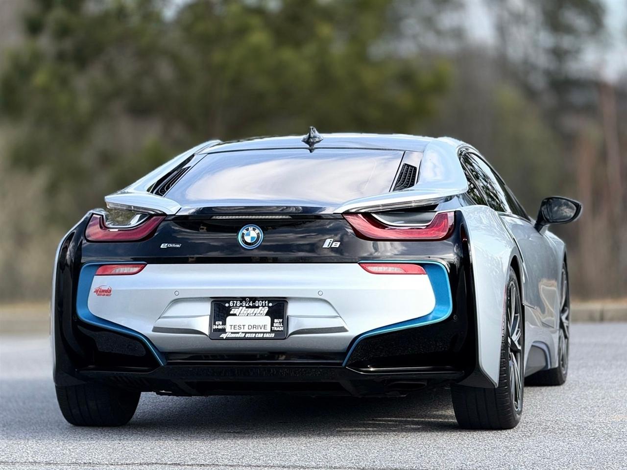 BMW i8  2015