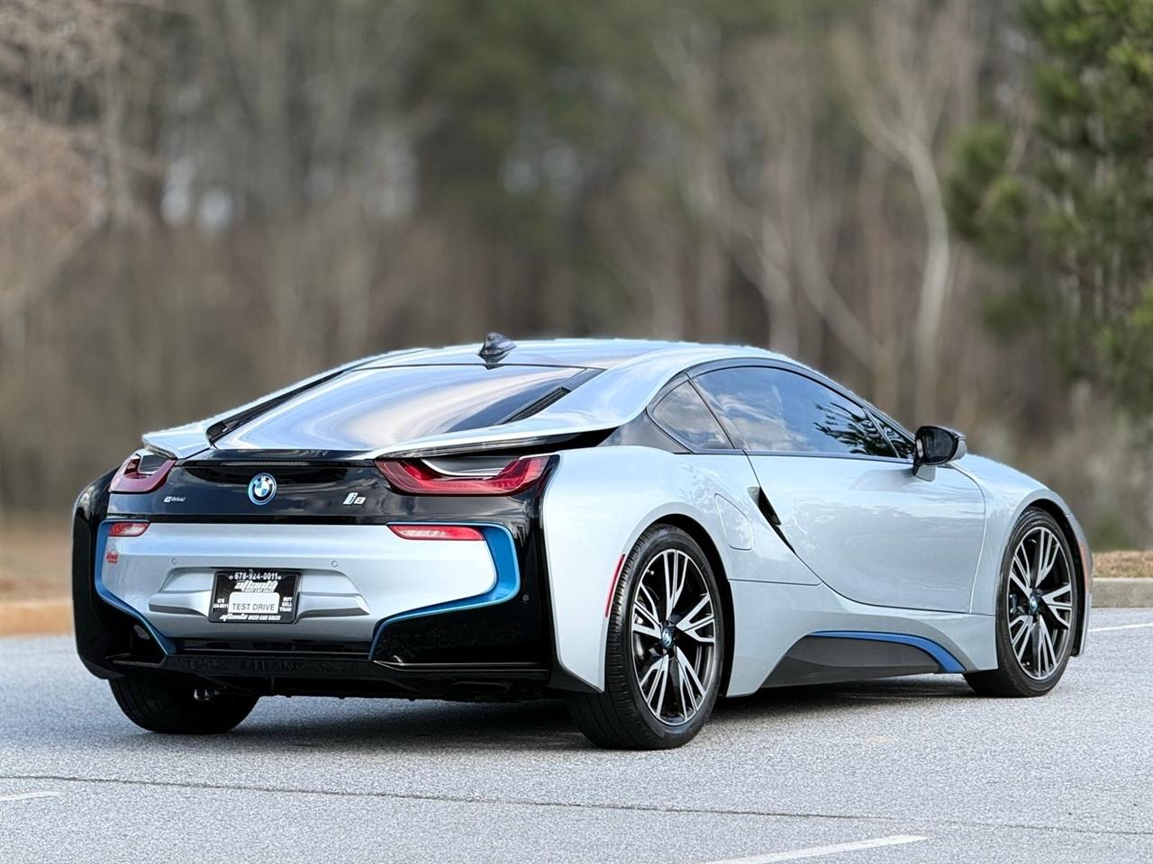 BMW i8  2015
