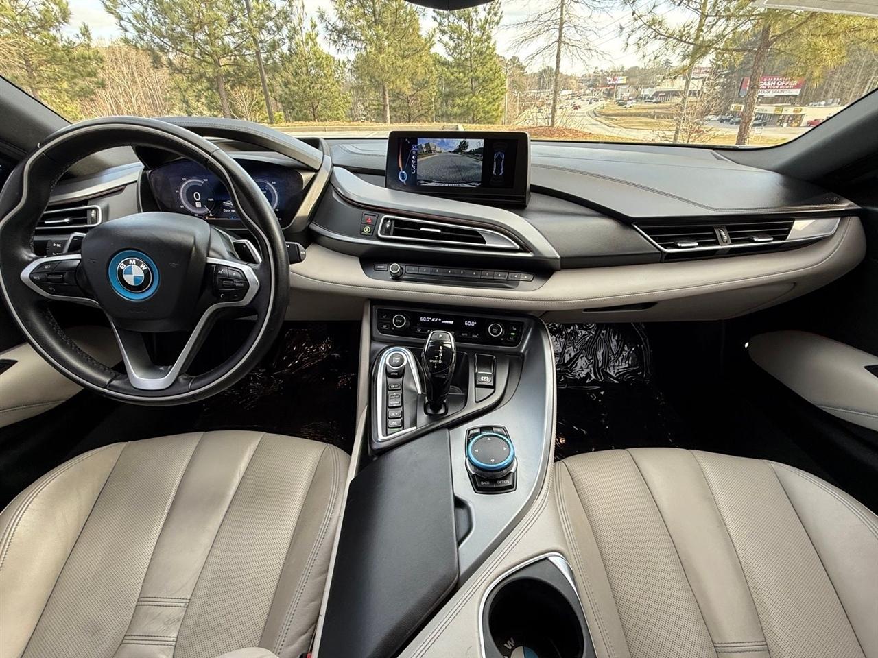 BMW i8  2015
