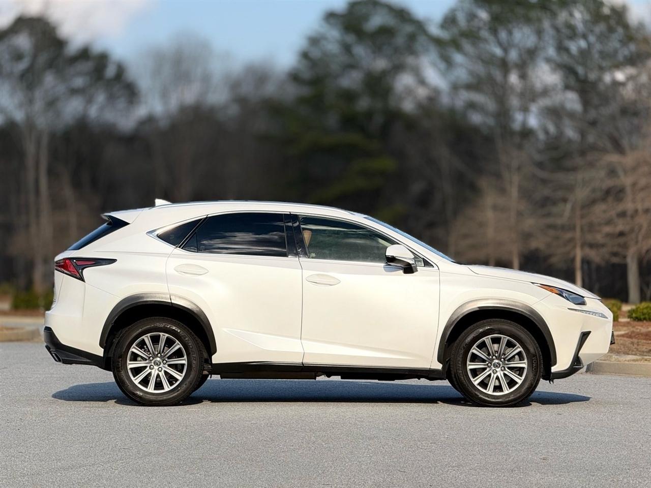 Lexus NX  2019