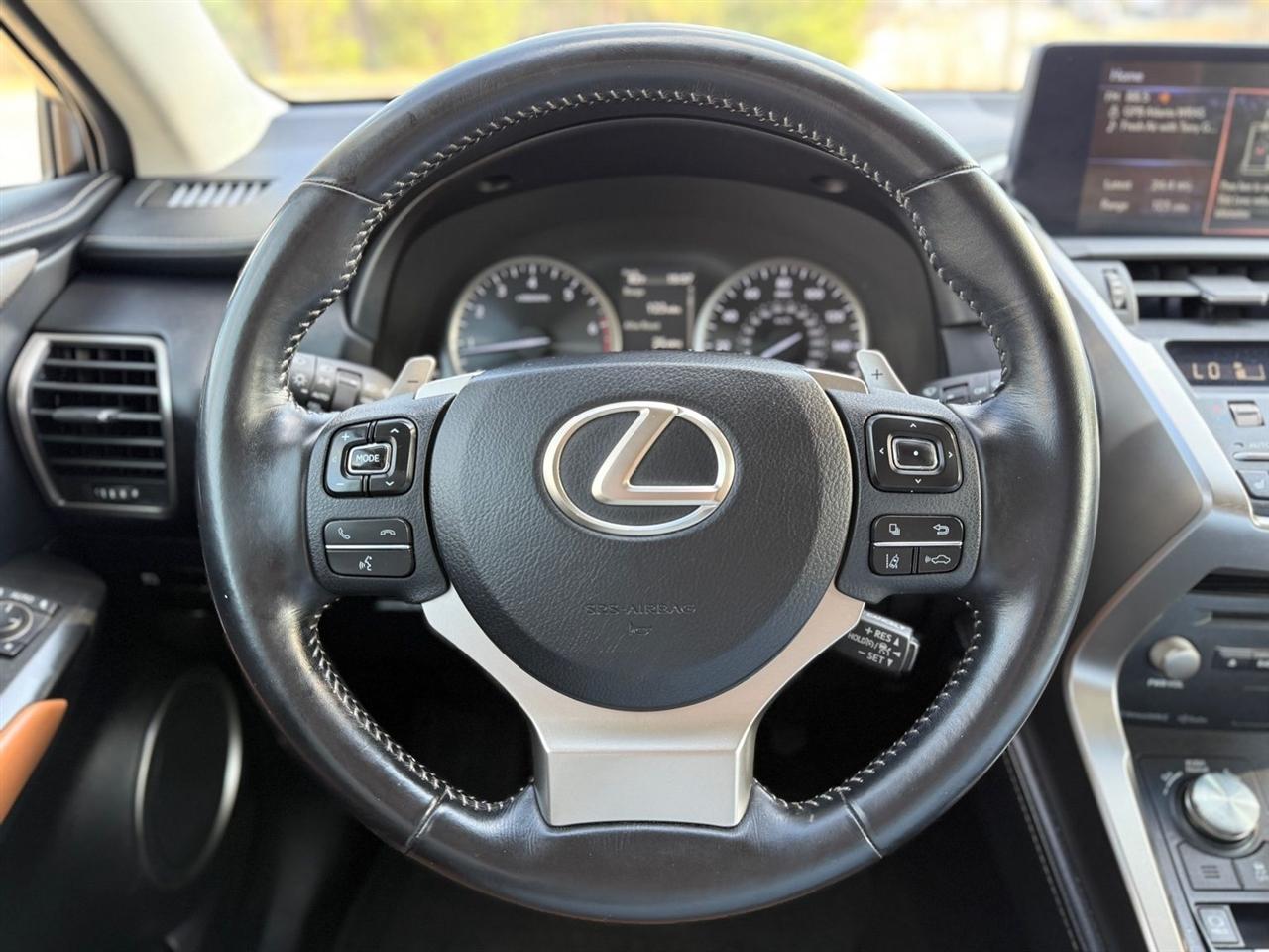 Lexus NX  2019