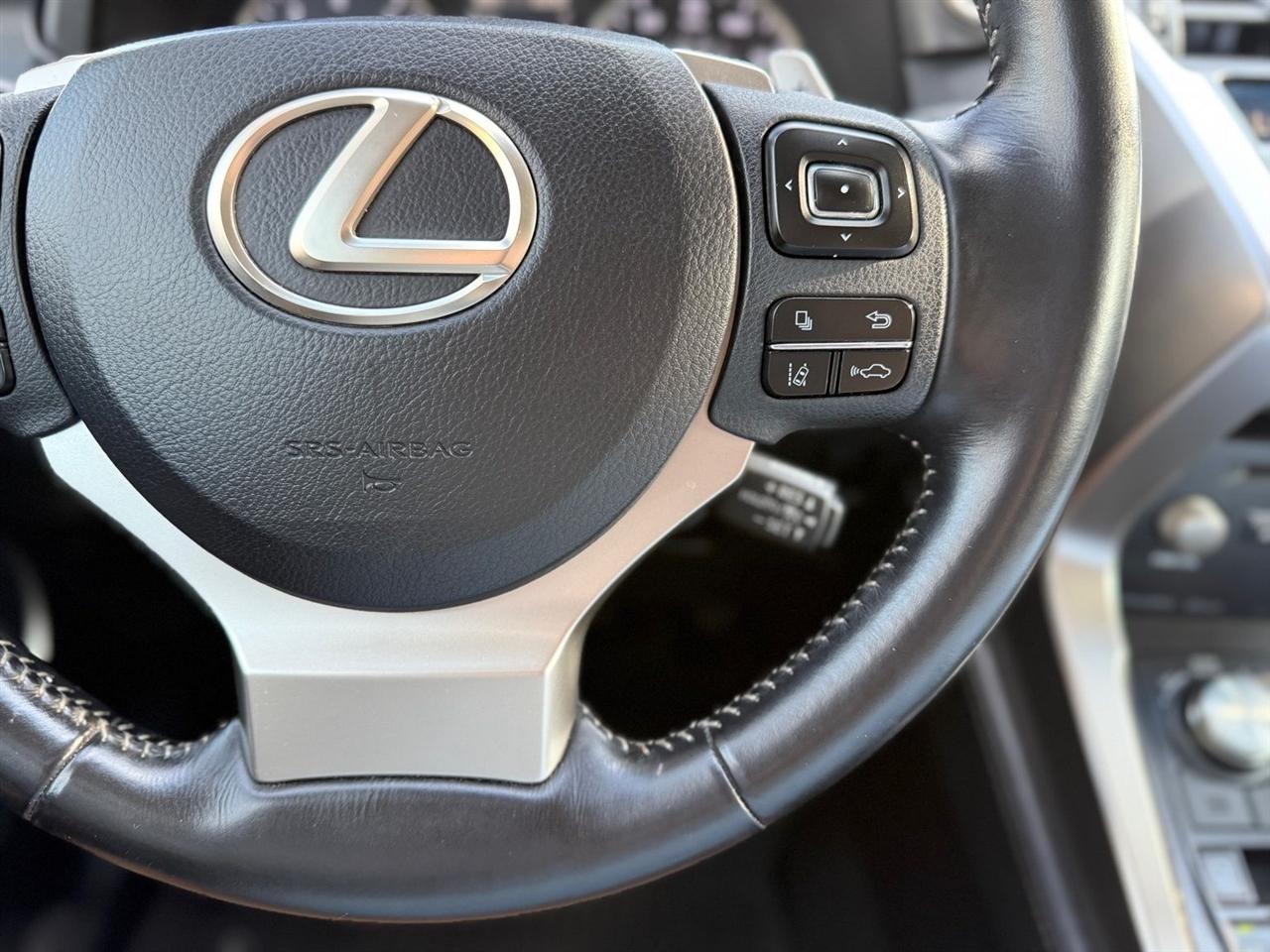 Lexus NX  2019