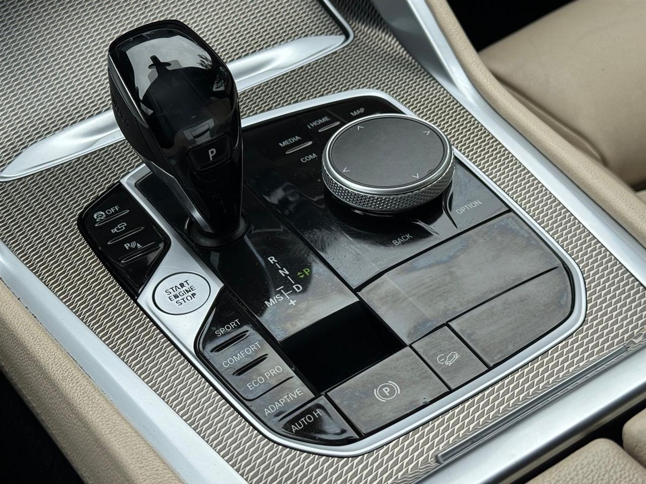 BMW X6  2021