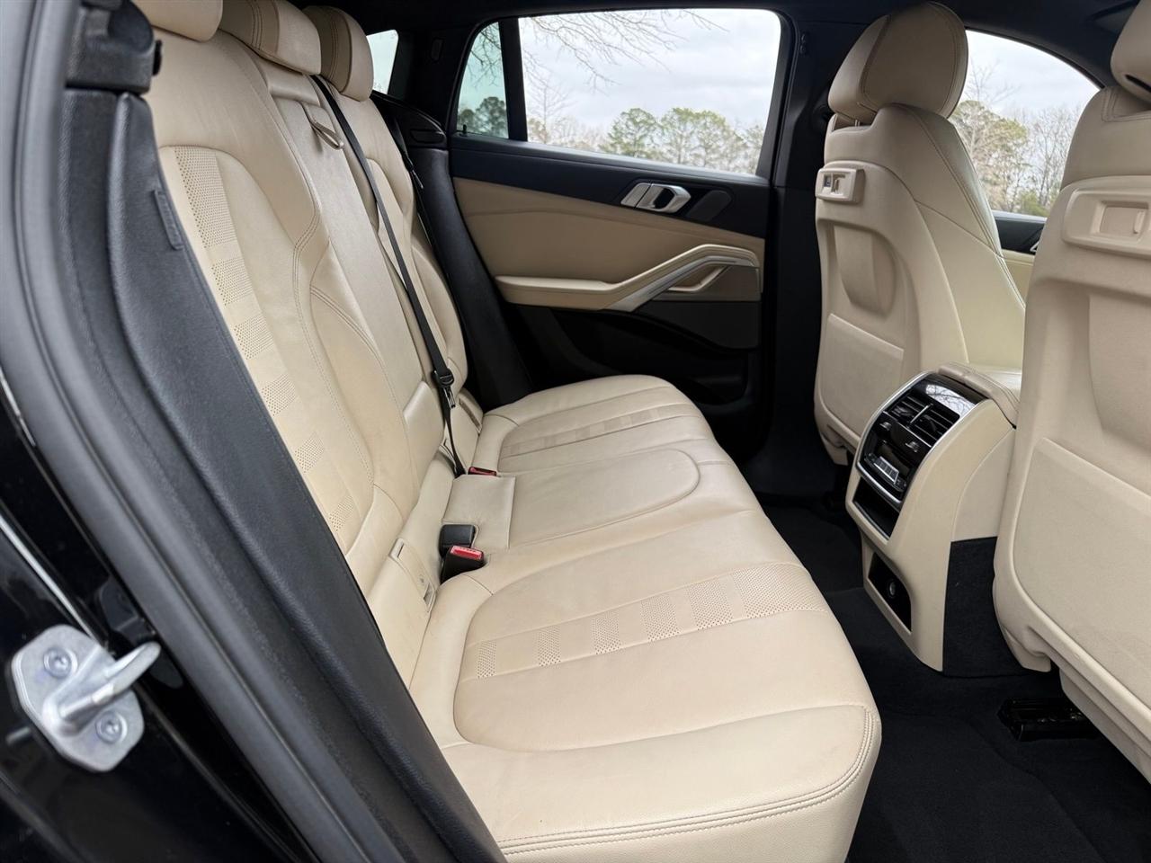 BMW X6  2021
