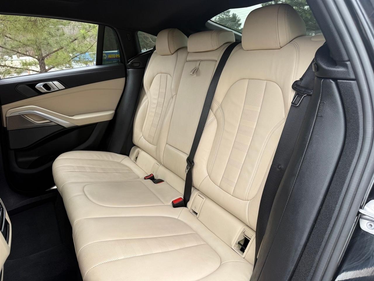 BMW X6  2021
