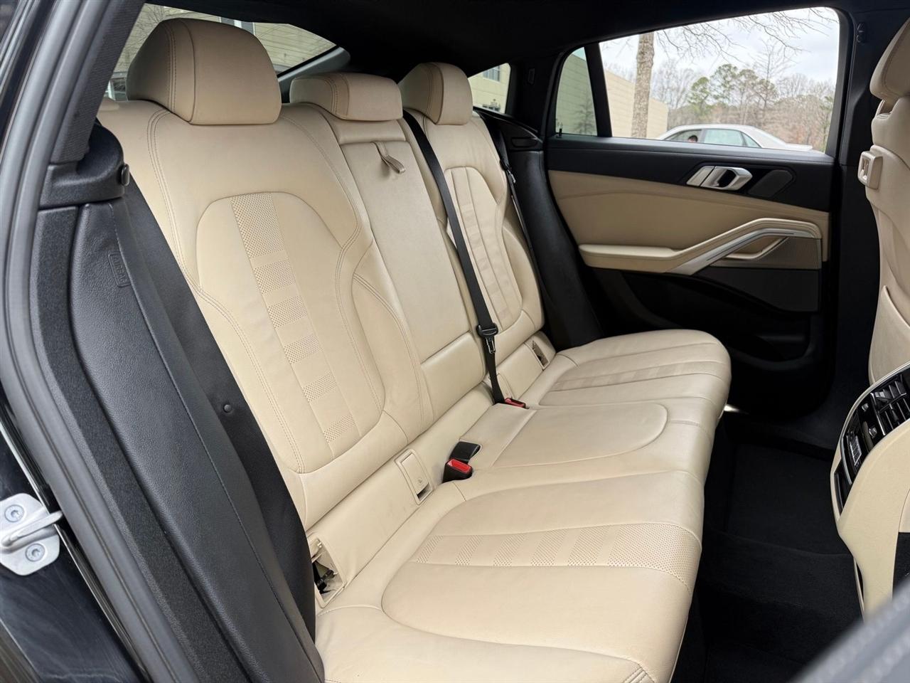 BMW X6  2021