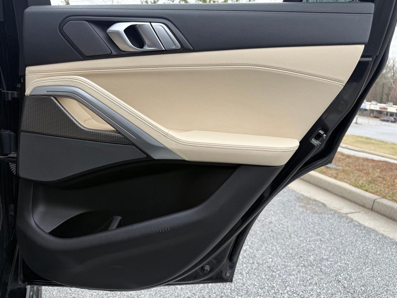 BMW X6  2021