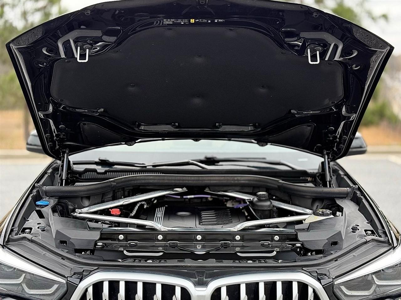BMW X6  2021