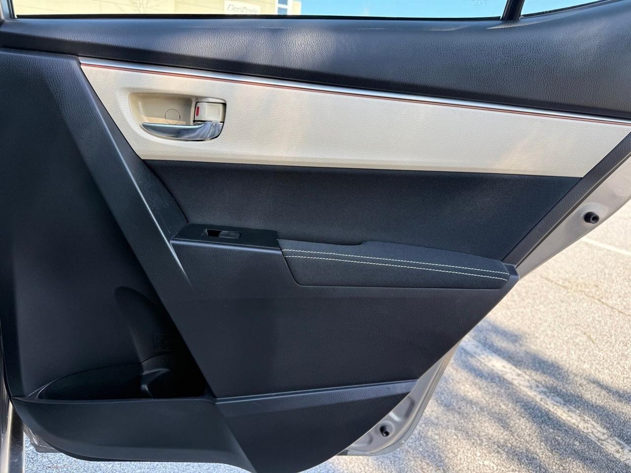 Toyota Corolla  2016