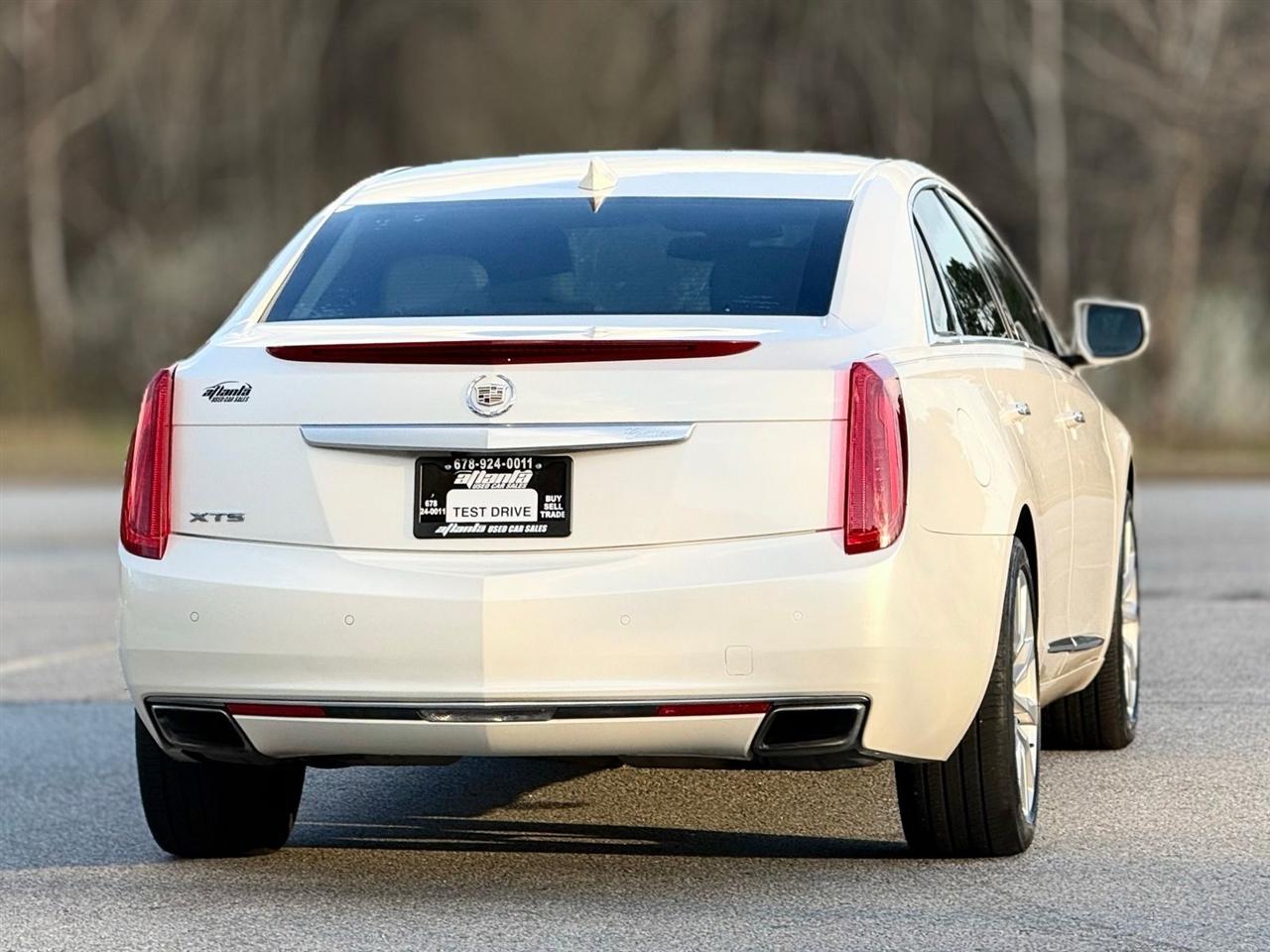 Cadillac XTS  2015