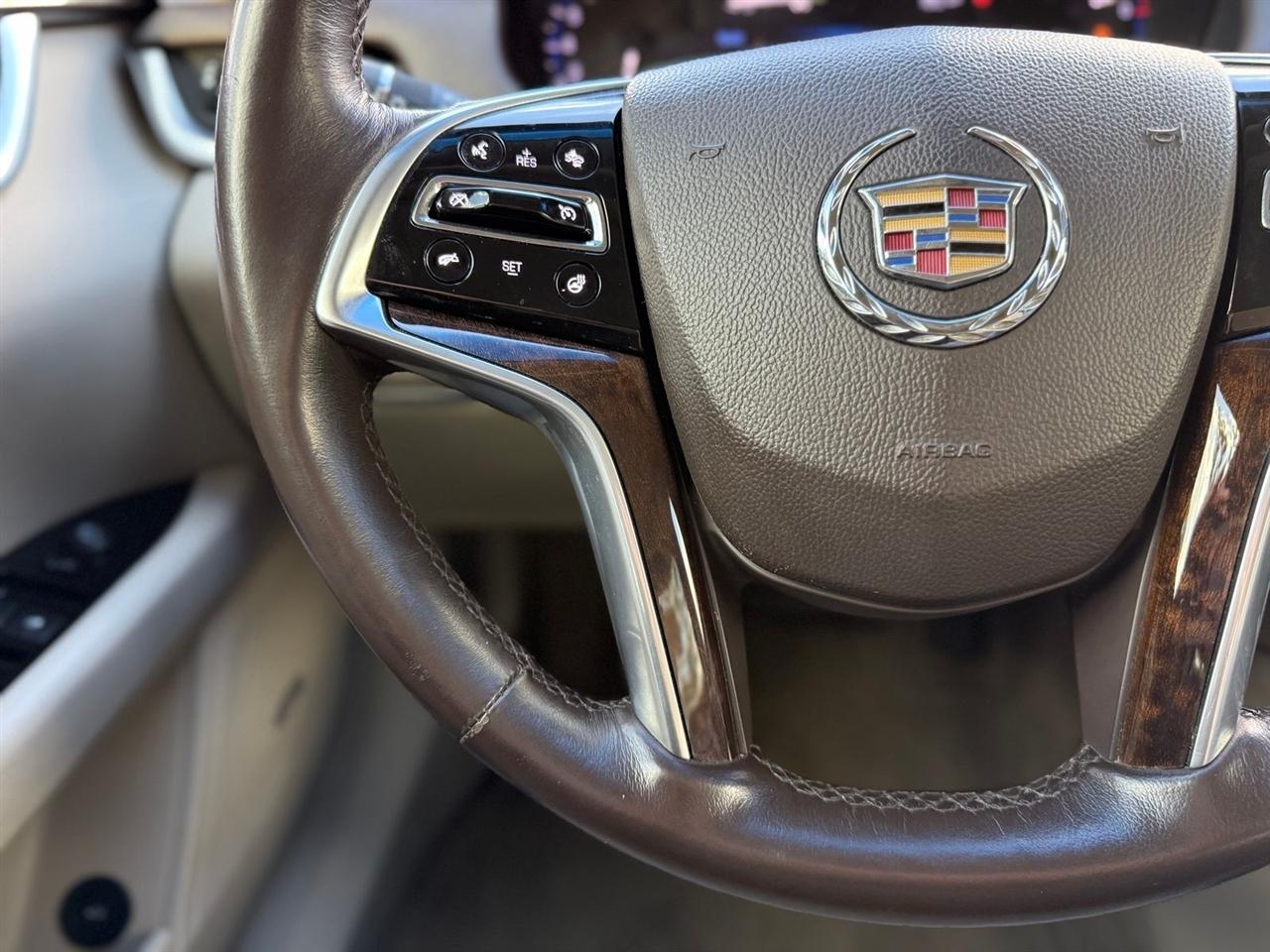 Cadillac XTS  2015