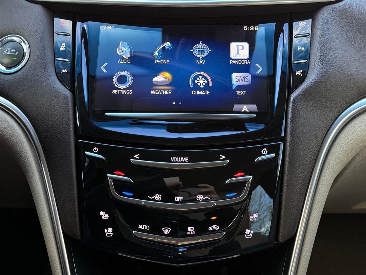 Cadillac XTS  2015