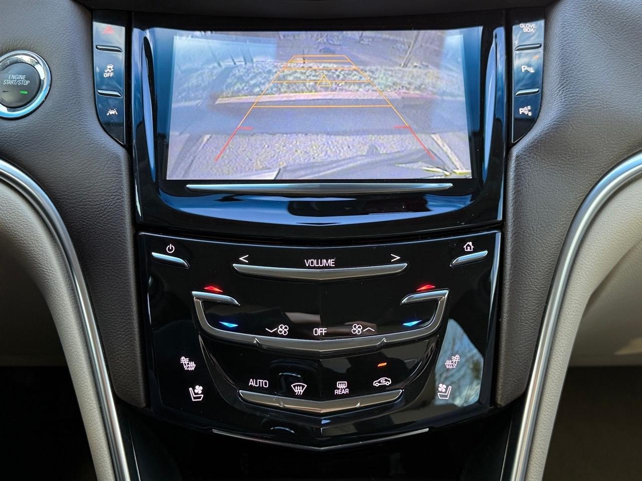 Cadillac XTS  2015