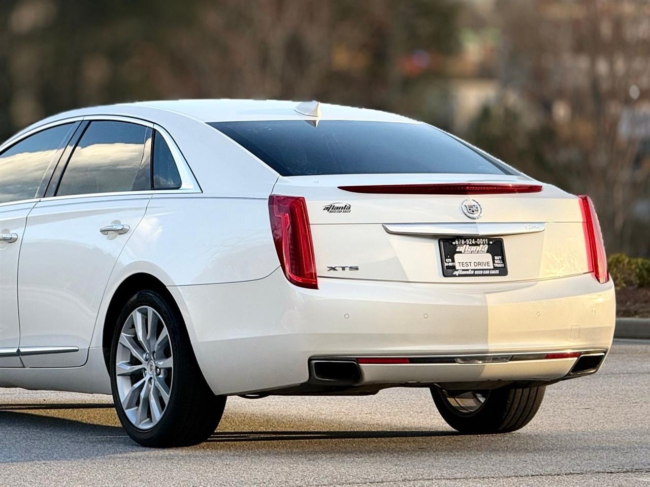 Cadillac XTS  2015