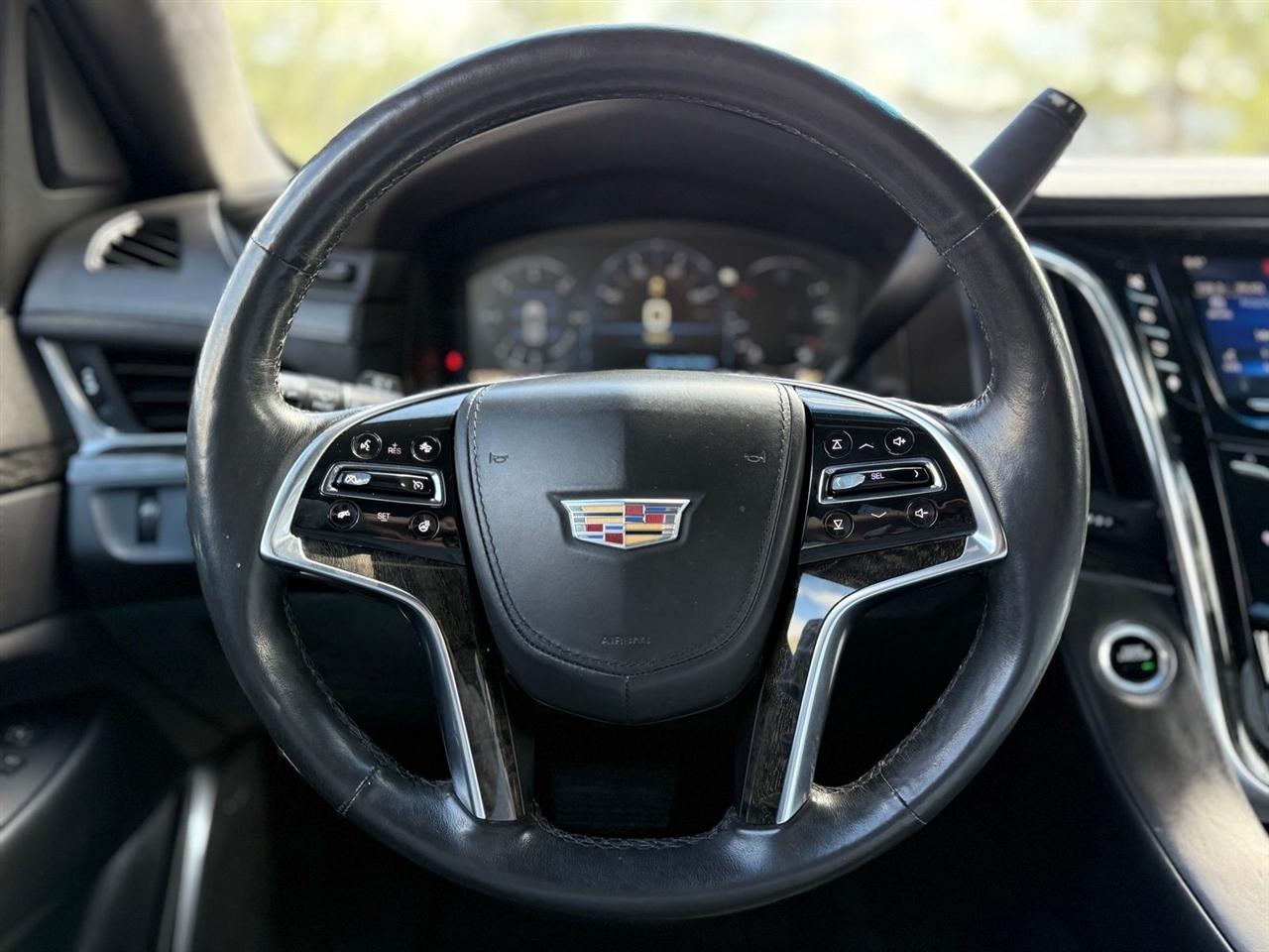 Cadillac Escalade  2015