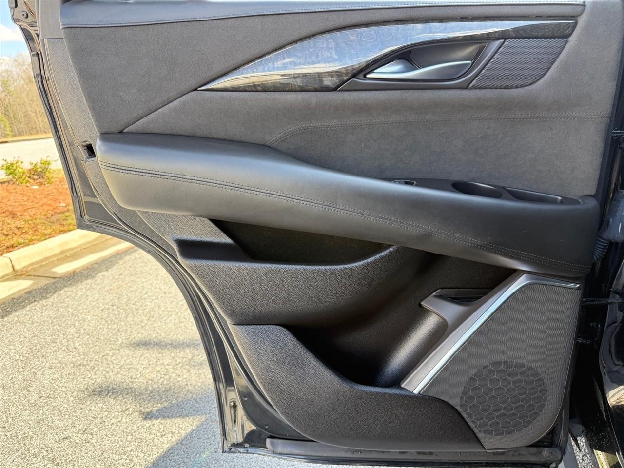 Cadillac Escalade  2015