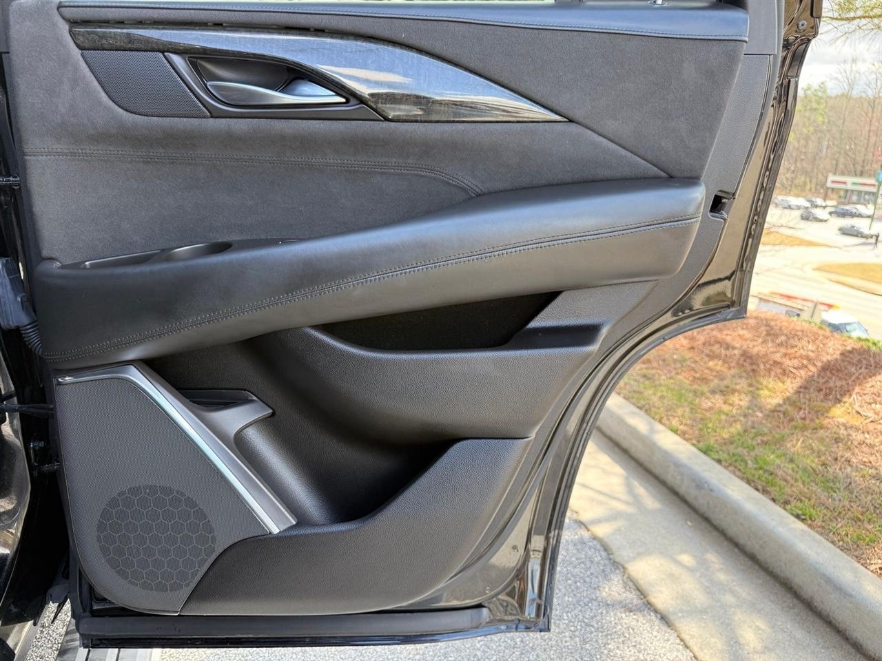 Cadillac Escalade  2015