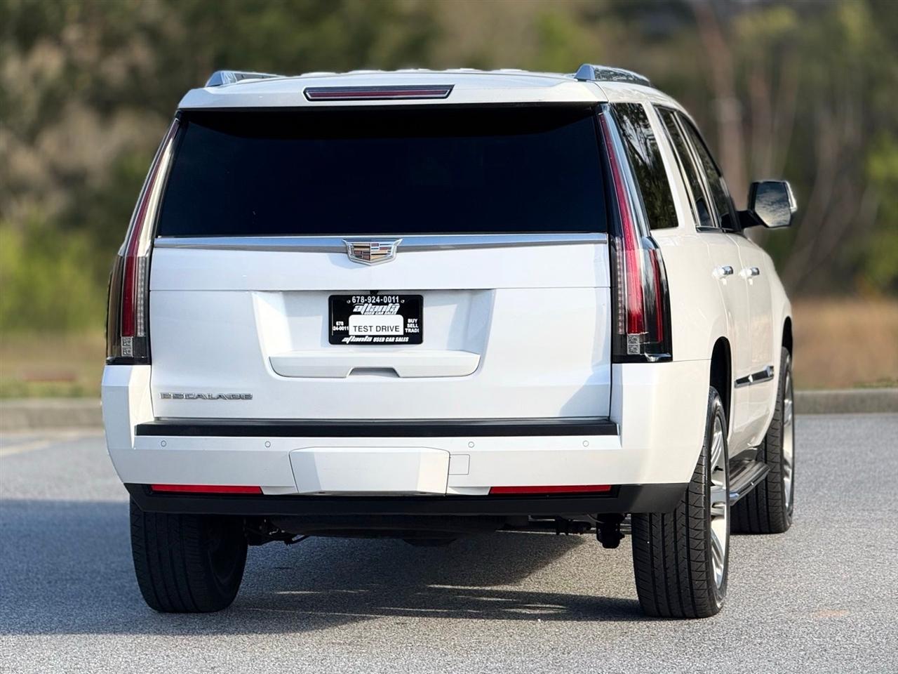 Cadillac Escalade  2016