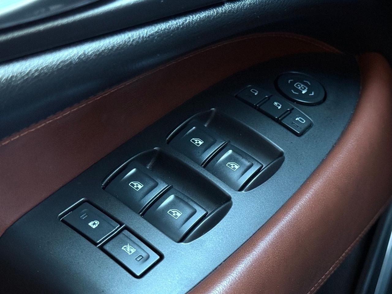 Cadillac Escalade  2016